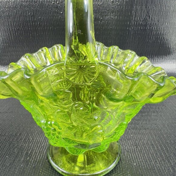 VTG Westmoreland Glass Basket Dish Bowl Paneled Grape Pattern Green Glass Marked - Picture 4 of 15